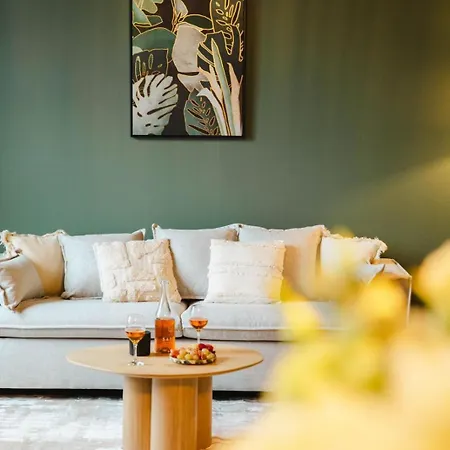 Maisonnette Relaxante, Balneo & Confort, Proche De La Gare Feriehus