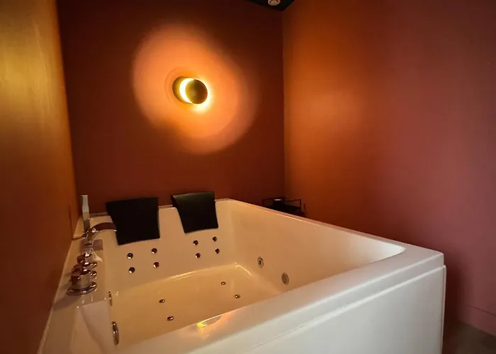 Maisonnette Relaxante, Balneo & Confort, Proche De La Gare * Caen